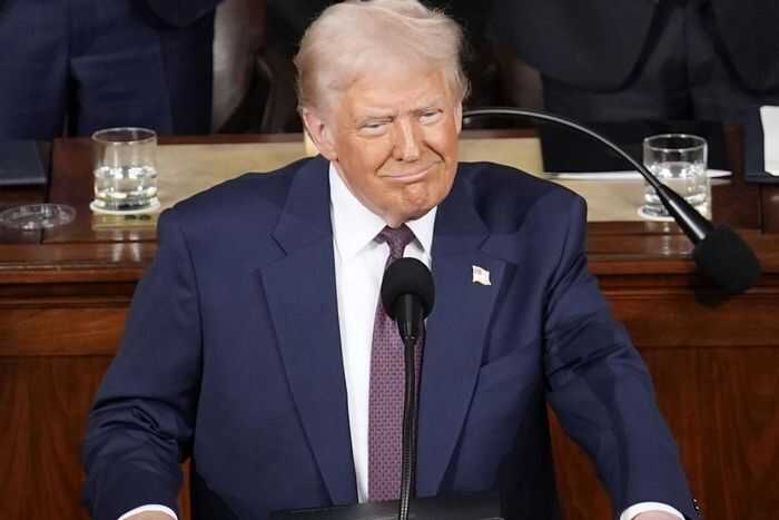 Президент США планирует самый крупный запрос на оборонные расходы в истории