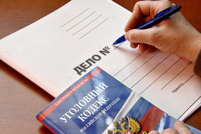 Экс-начальник полиции Новосибирска обвиняется в получении 1,3 миллиона рублей после увольнения из МВД